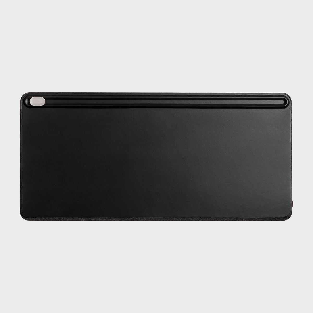 http://www.orbitkey.com/cdn/shop/files/Orbitkey-Desk-mat-Large-Black-1_5c3a6b00-cd14-4dcd-b82c-dc0670d56ec0_1200x1200.jpg?v=1696396990