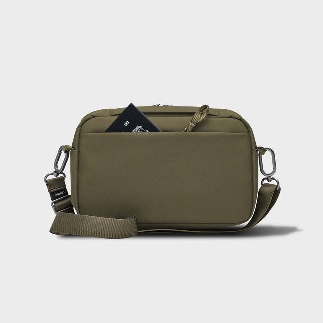 olive|RFID protected back pocket